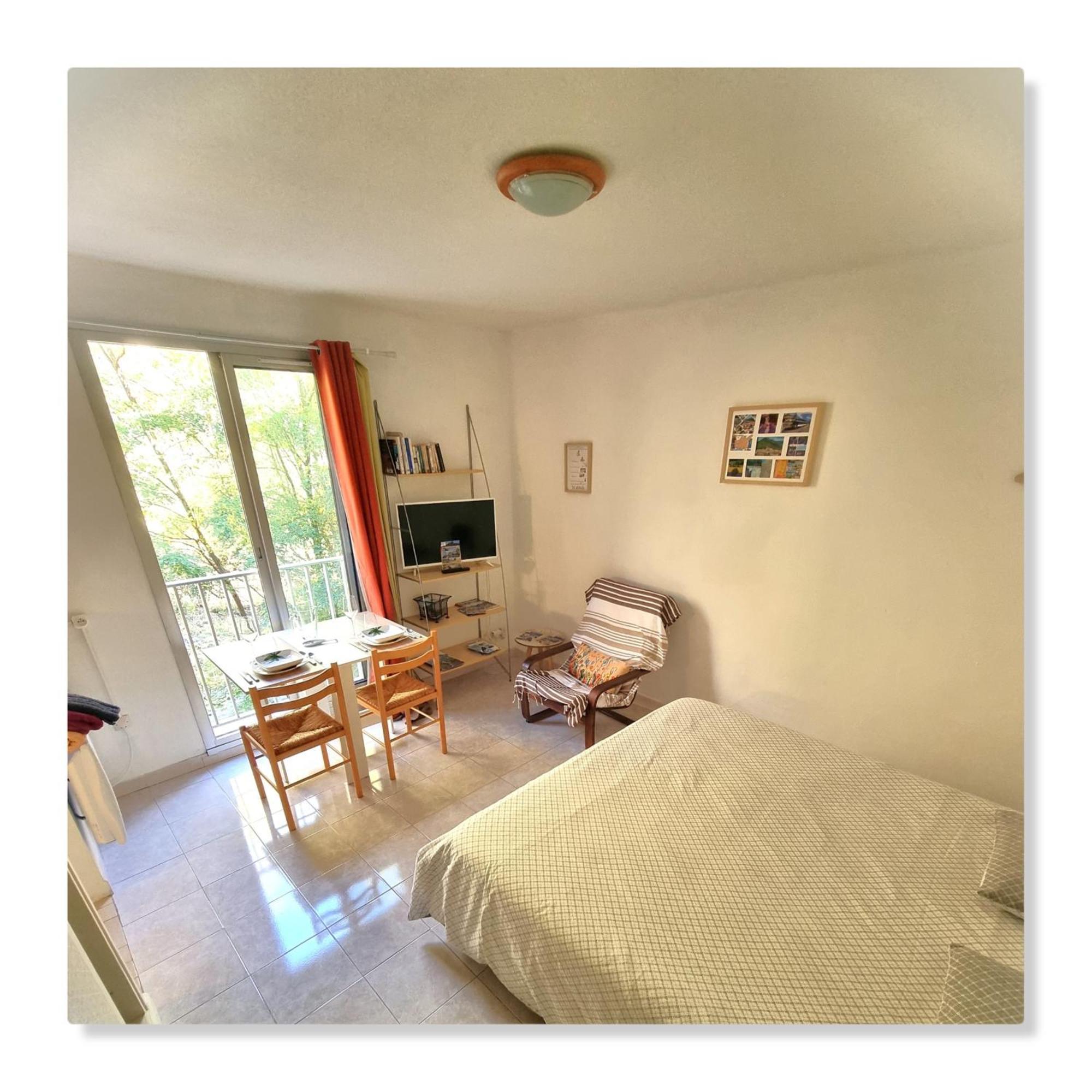 Apartment Calme Et Arbore, 34 *
